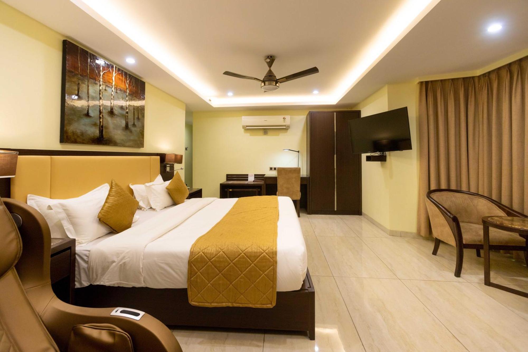 Hotel Godwin - Colaba Mumbai Exterior photo