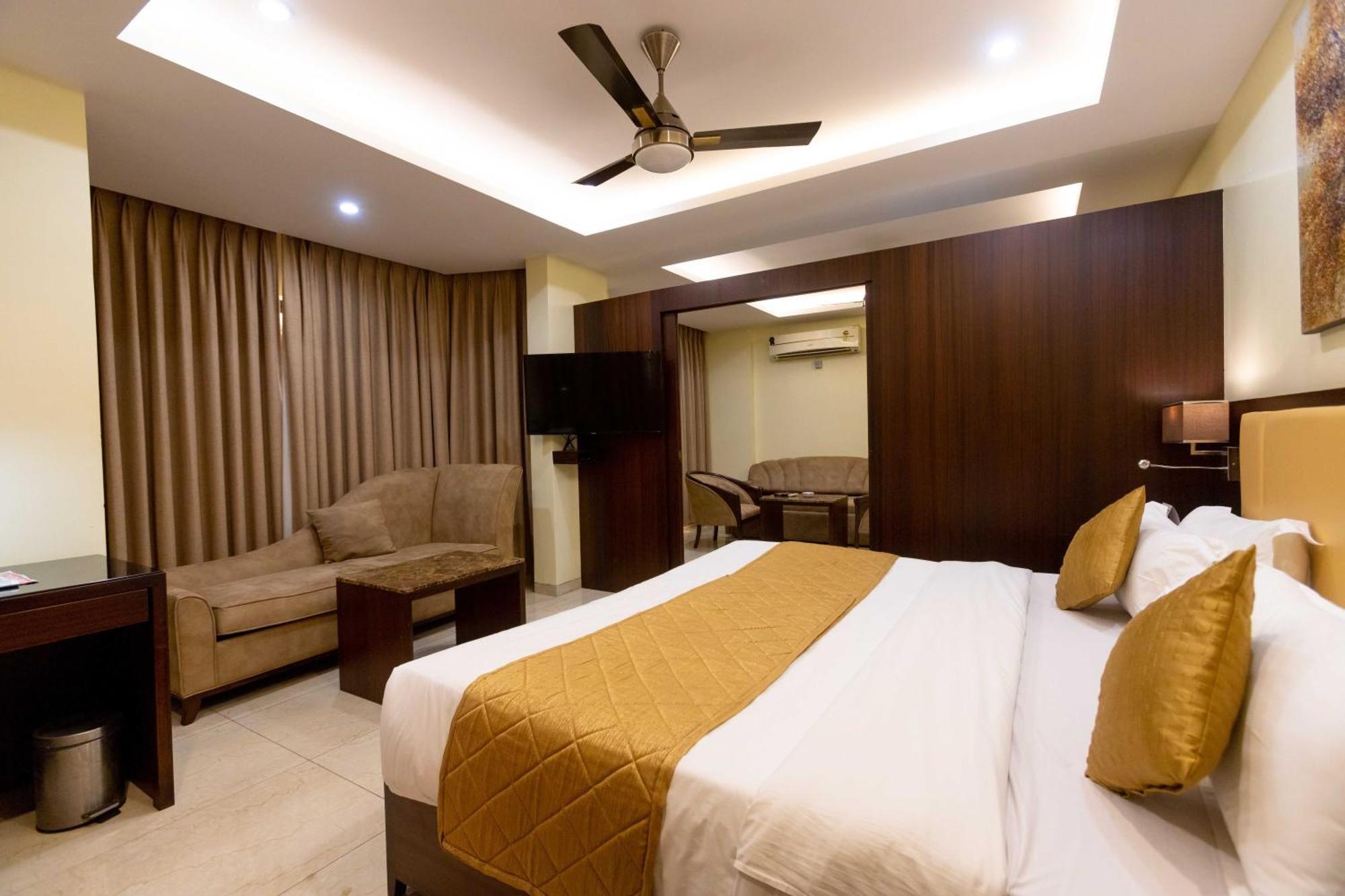 Hotel Godwin - Colaba Mumbai Exterior photo