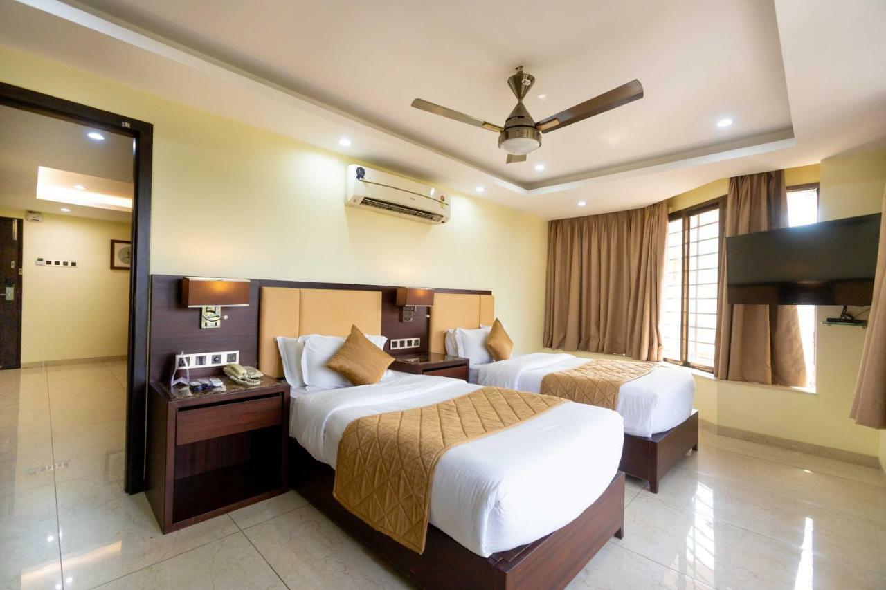 Hotel Godwin - Colaba Mumbai Exterior photo
