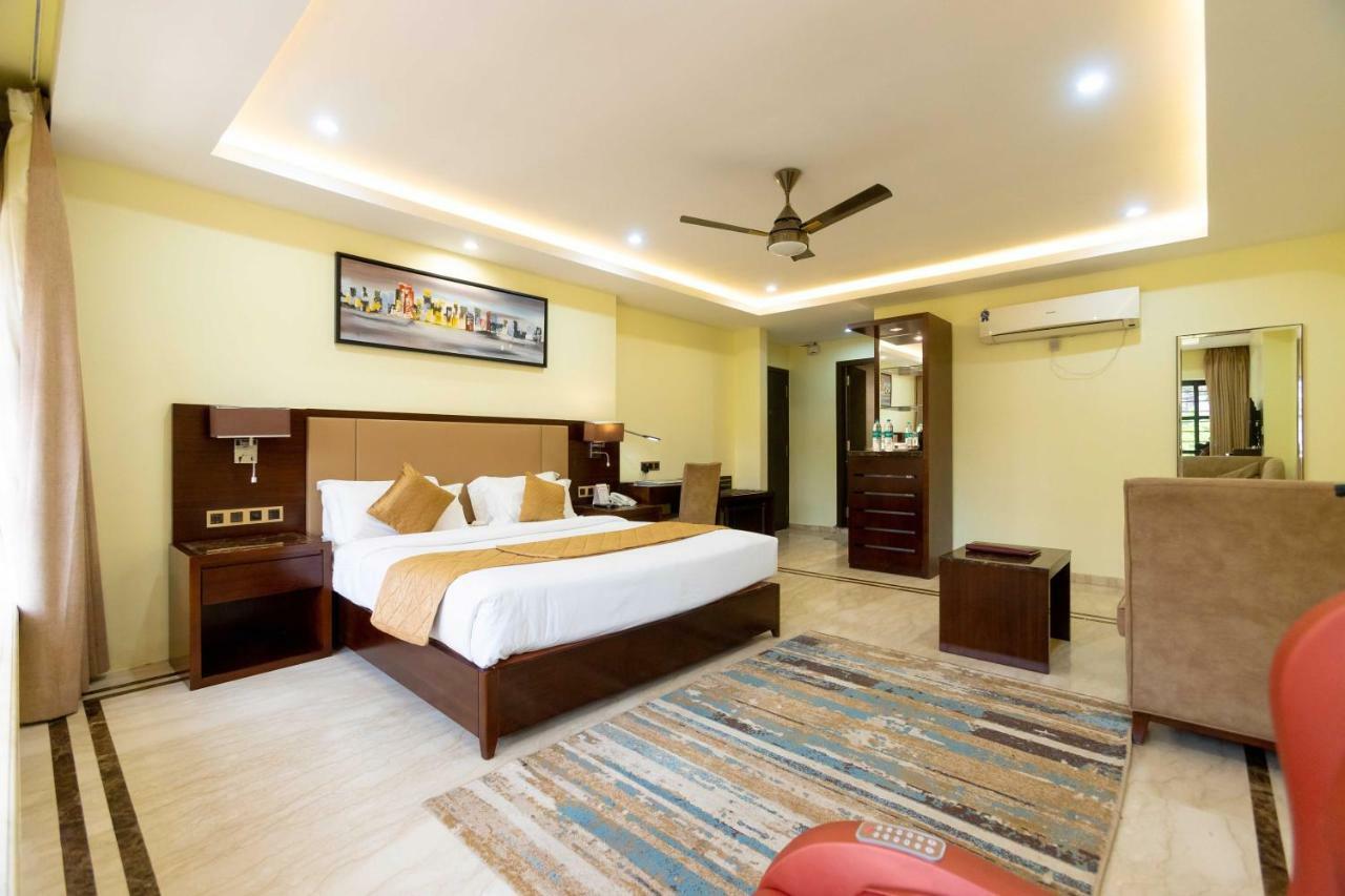 Hotel Godwin - Colaba Mumbai Exterior photo